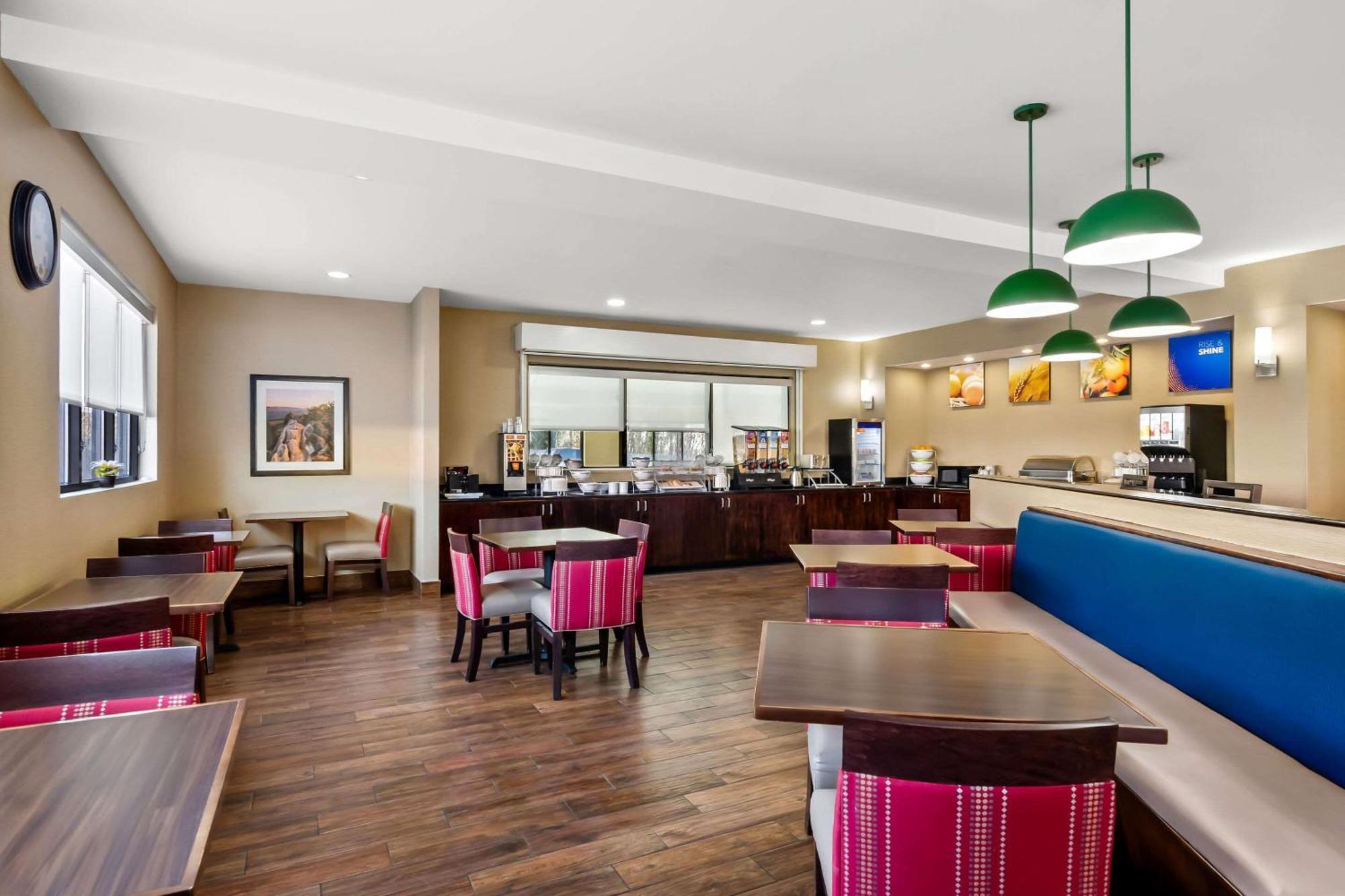 Comfort Suites Salem-Roanoke I-81 מראה חיצוני תמונה