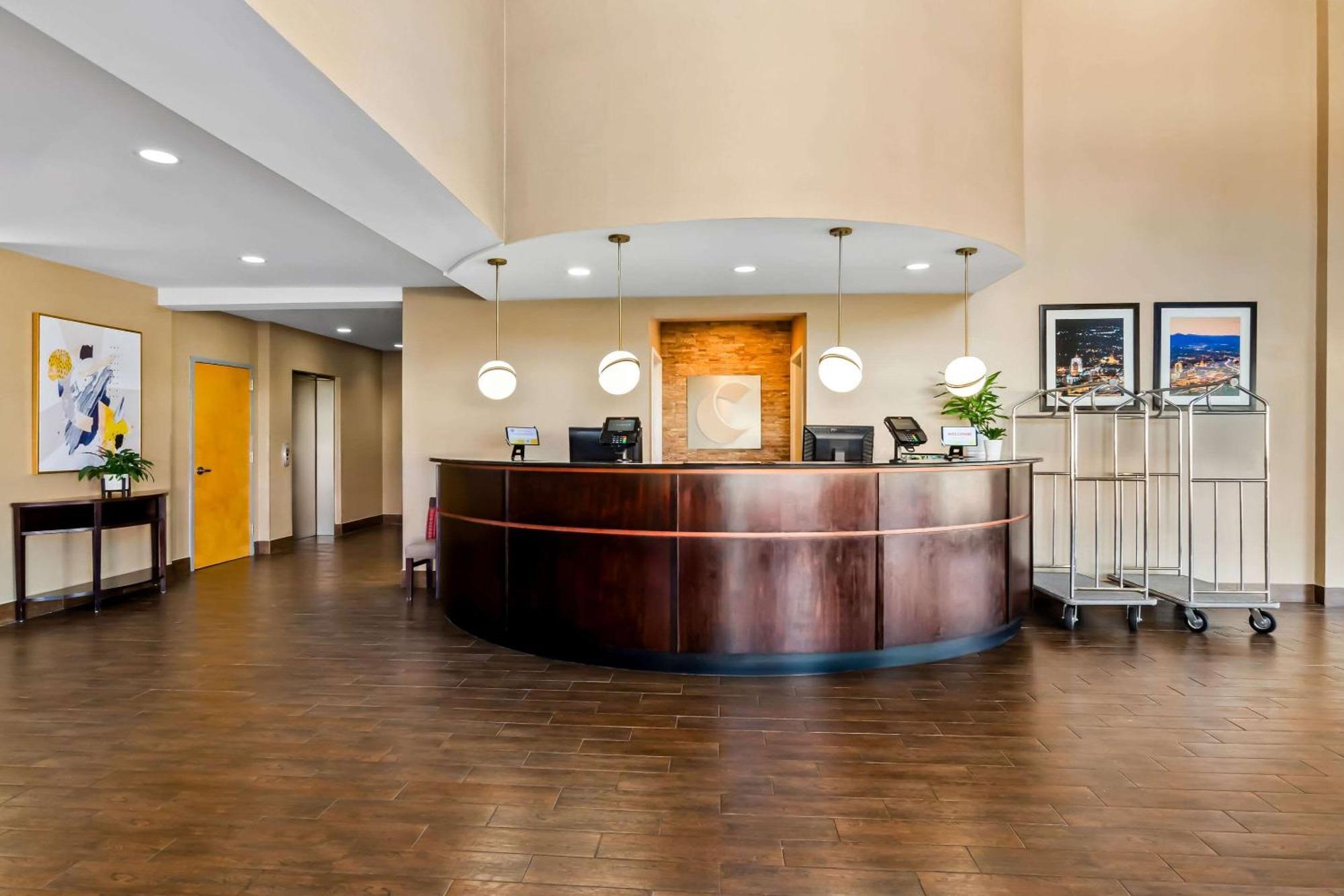 Comfort Suites Salem-Roanoke I-81 מראה חיצוני תמונה