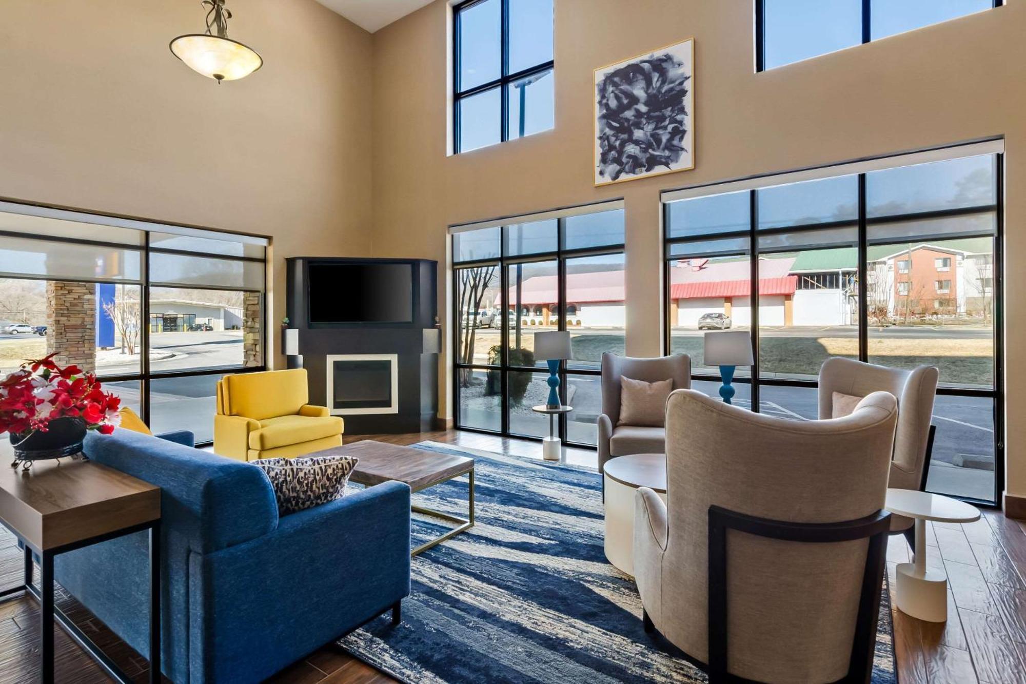 Comfort Suites Salem-Roanoke I-81 מראה חיצוני תמונה
